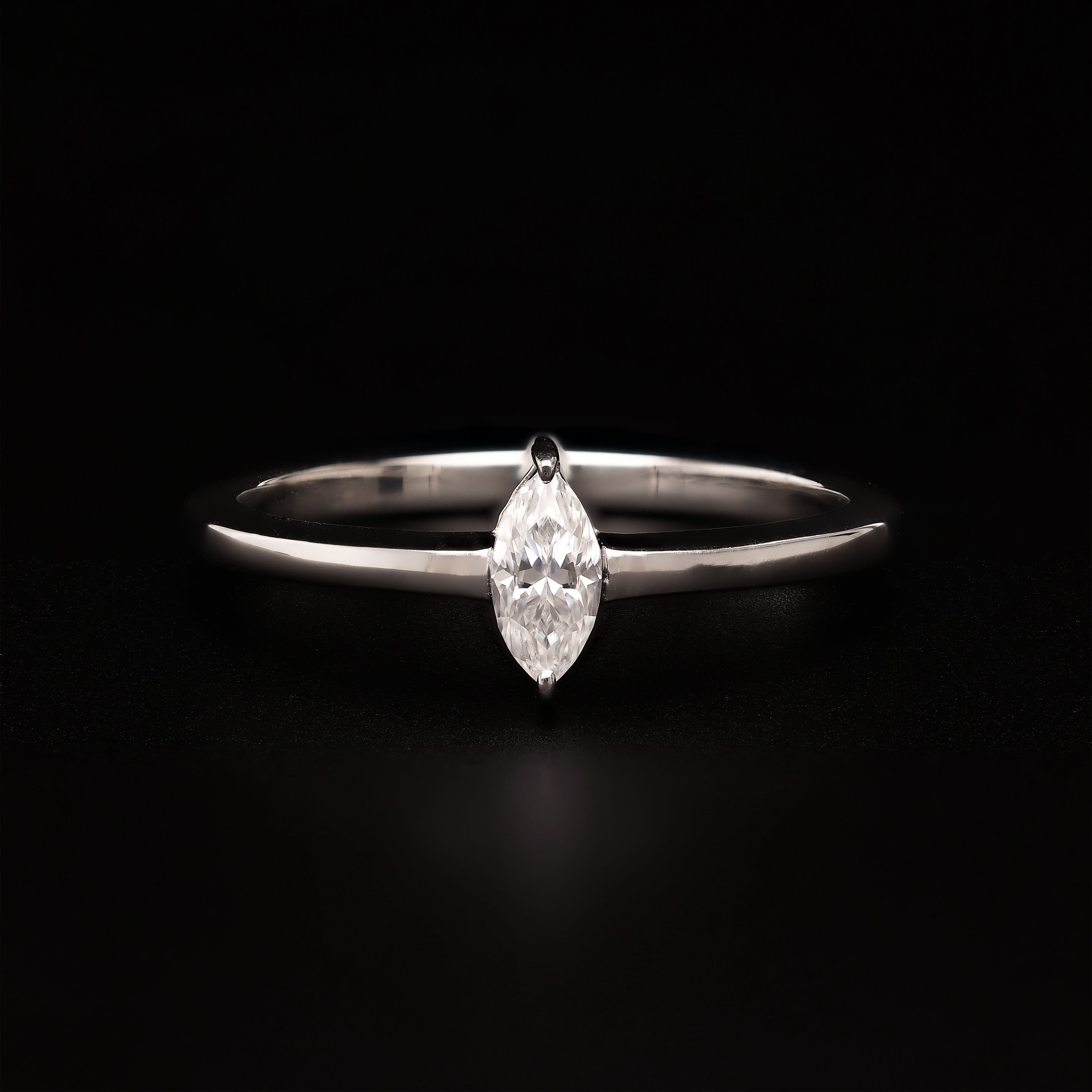 Minimalist Marquise – Sleek Solitaire Ring