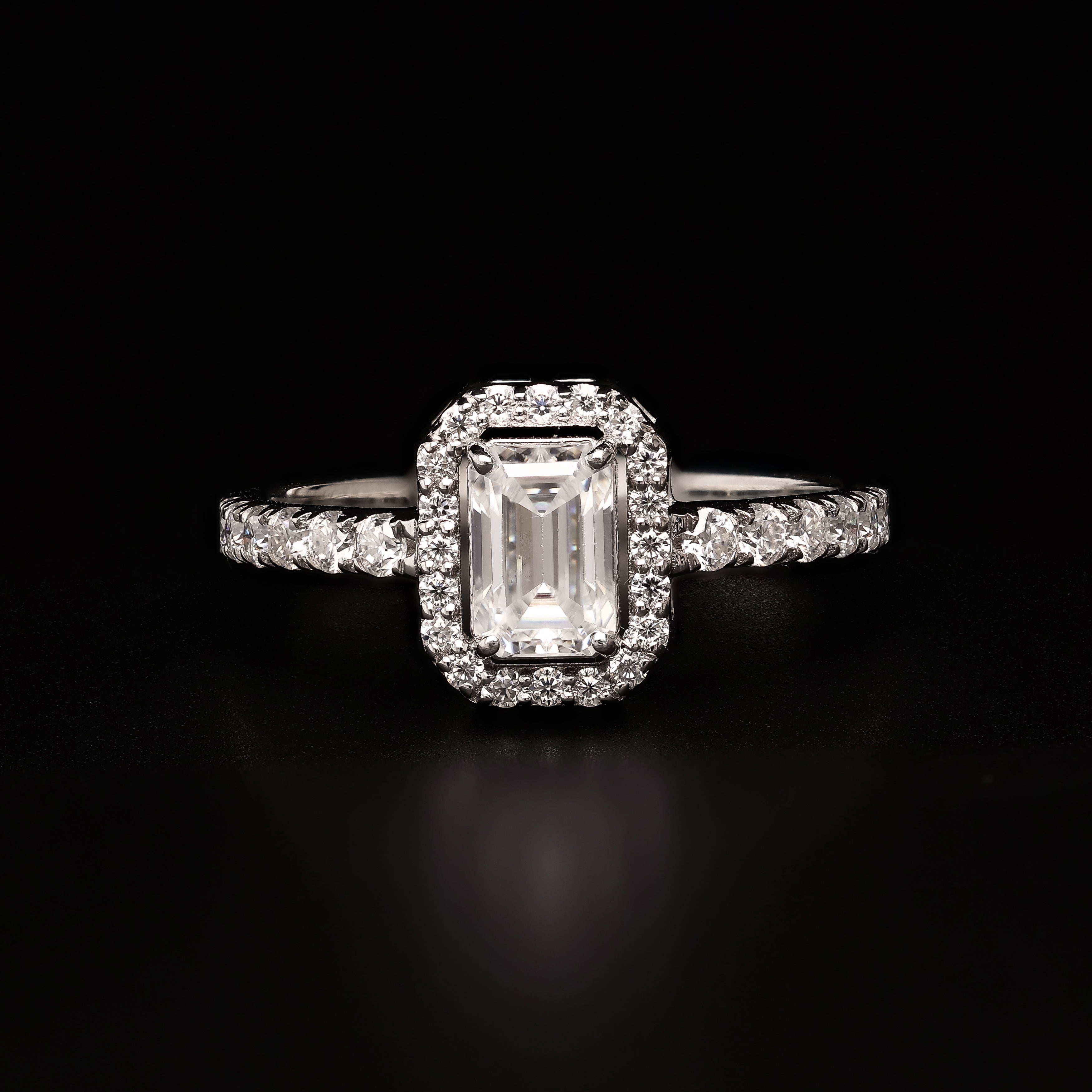 Emerald-Cut Halo Radiance