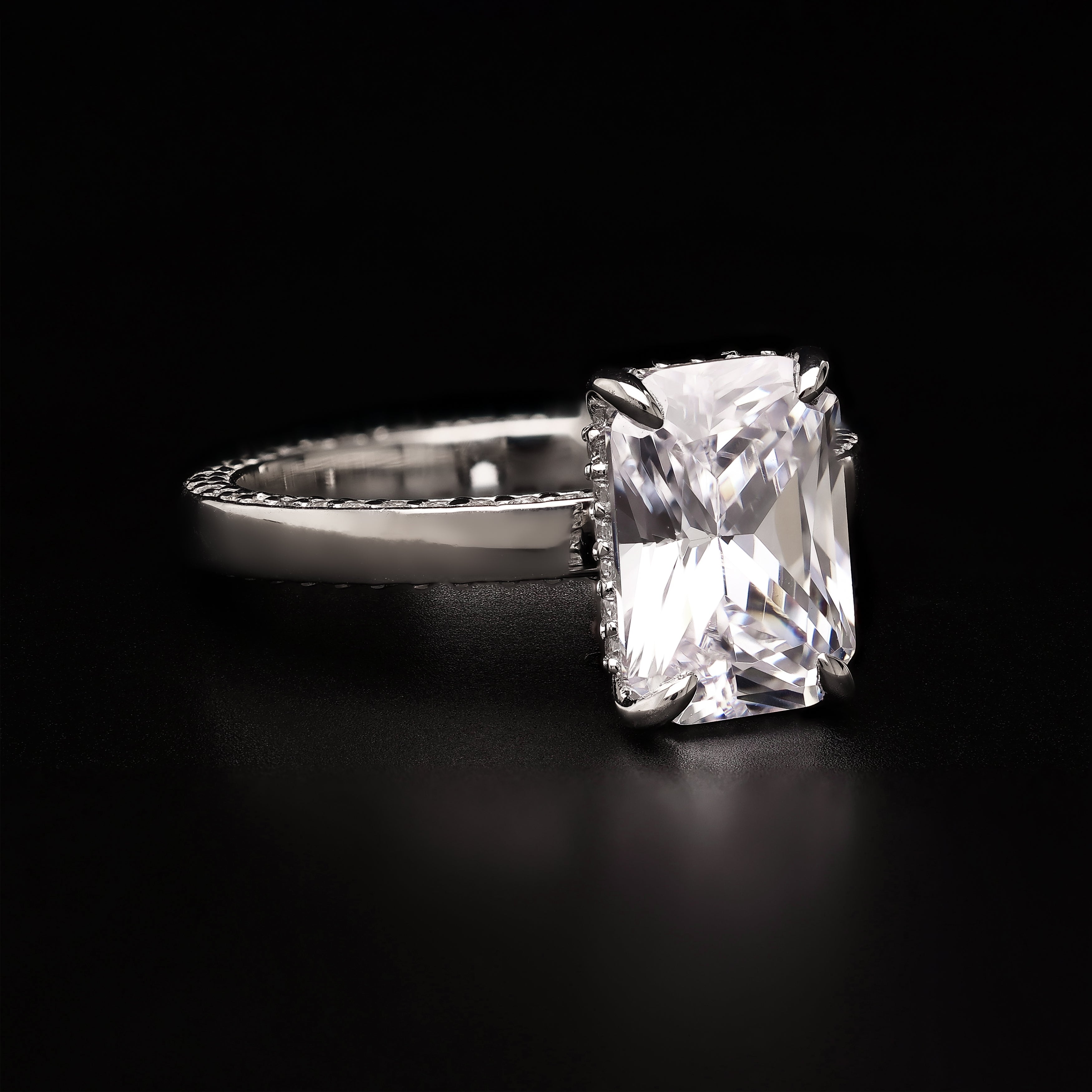 Radiant Infinity – Side Pavé Brilliance