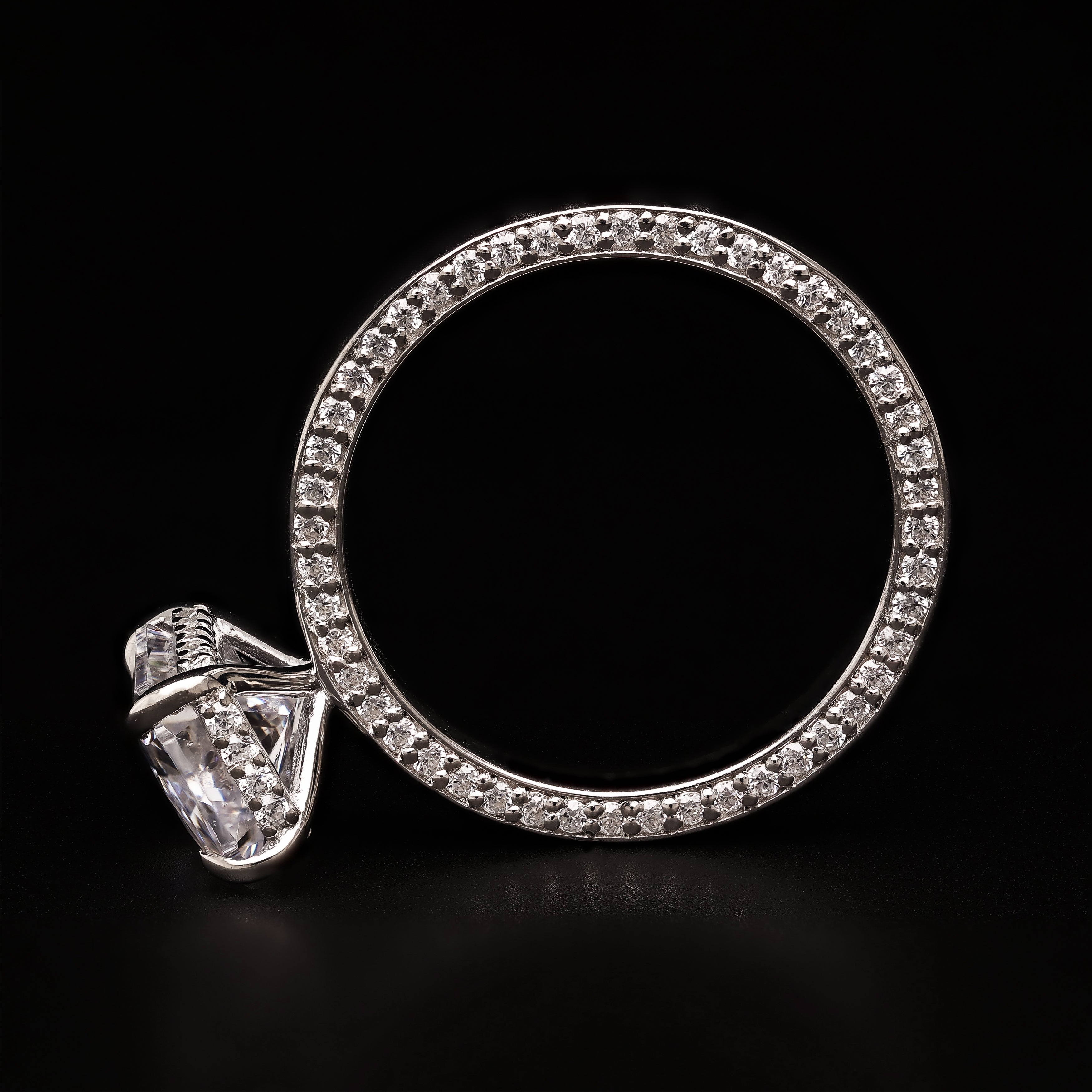 Radiant Infinity – Side Pavé Brilliance