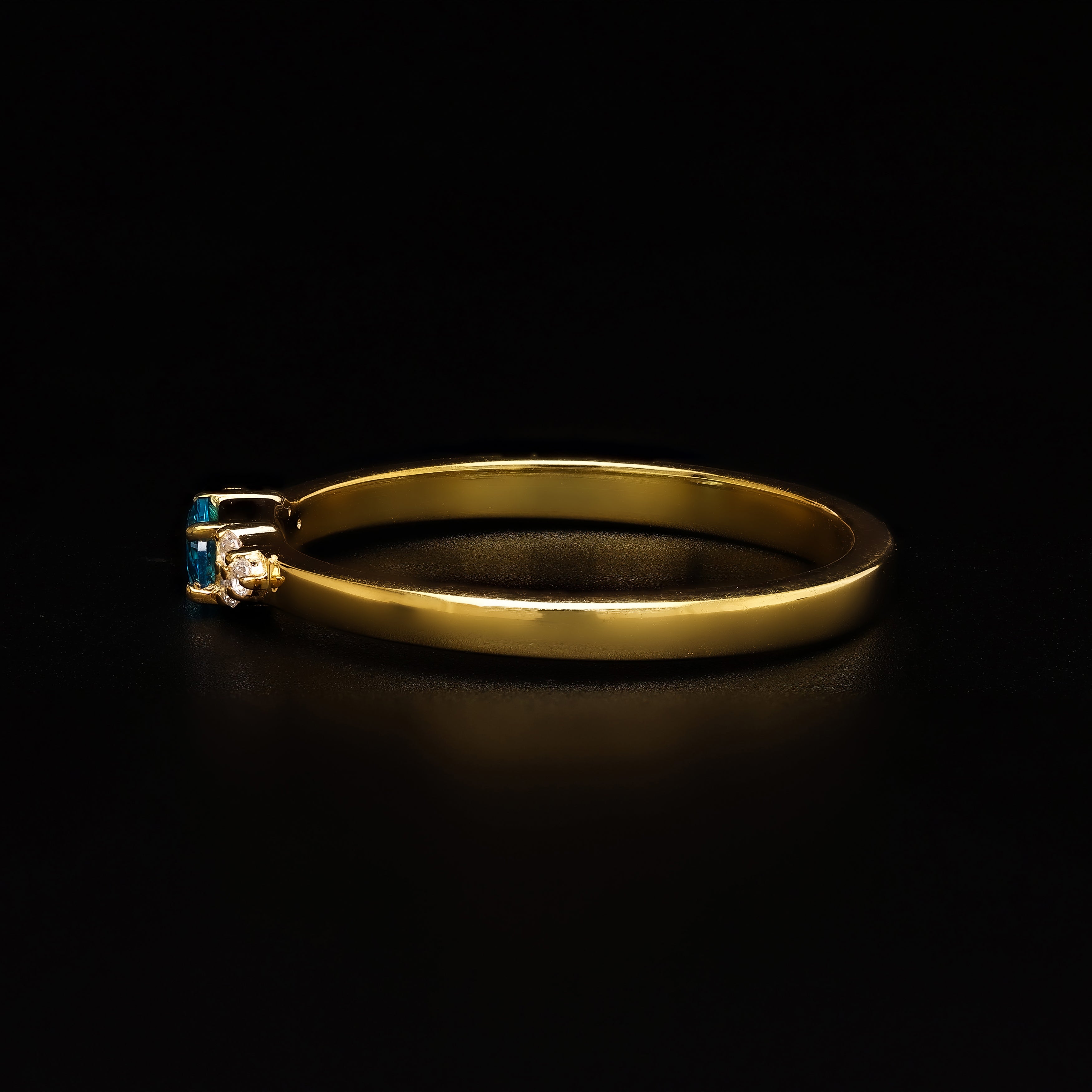 Aqua Brilliance – Oval Harmony Ring
