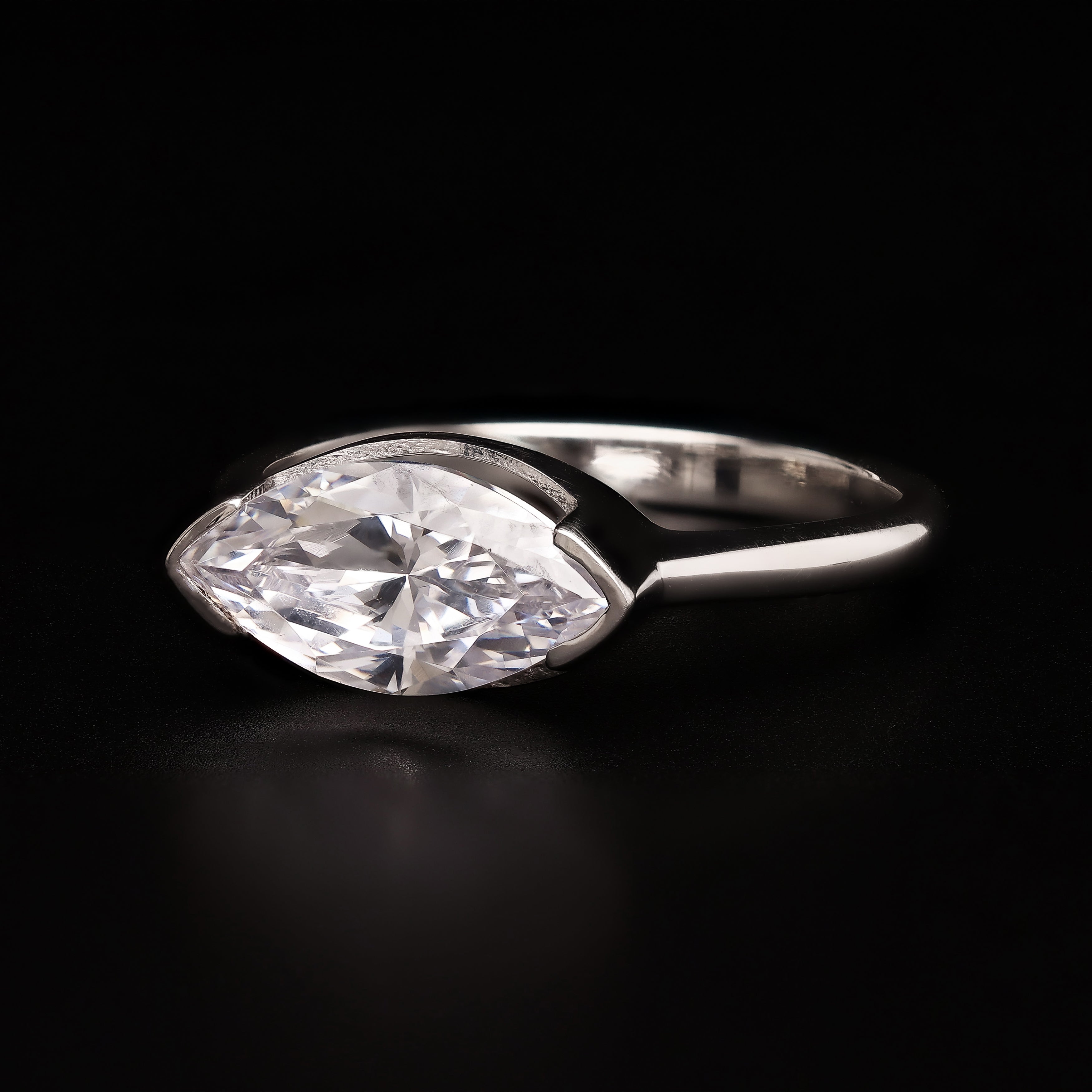 Marquise Arc – East-West Bezel Brilliance