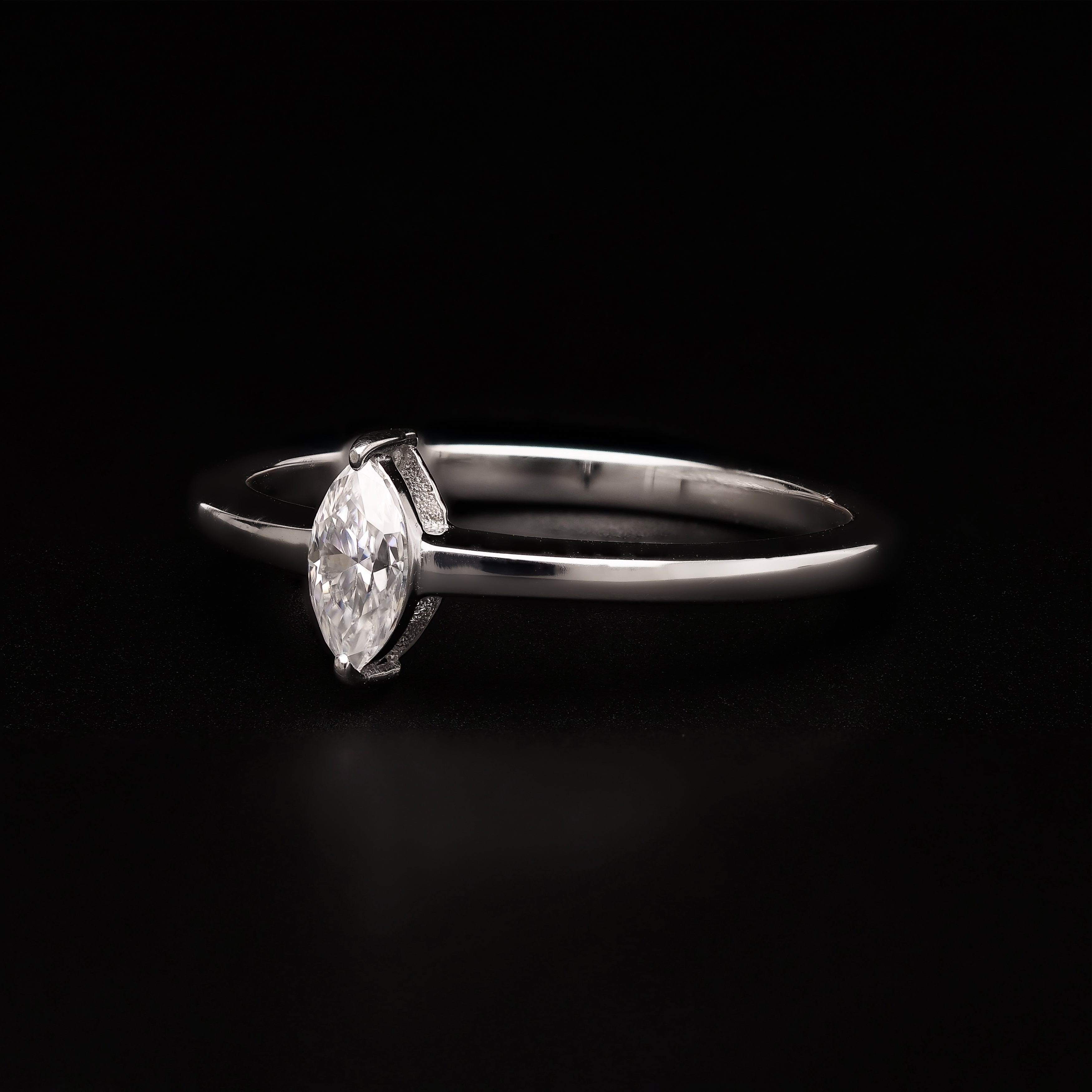 Minimalist Marquise – Sleek Solitaire Ring