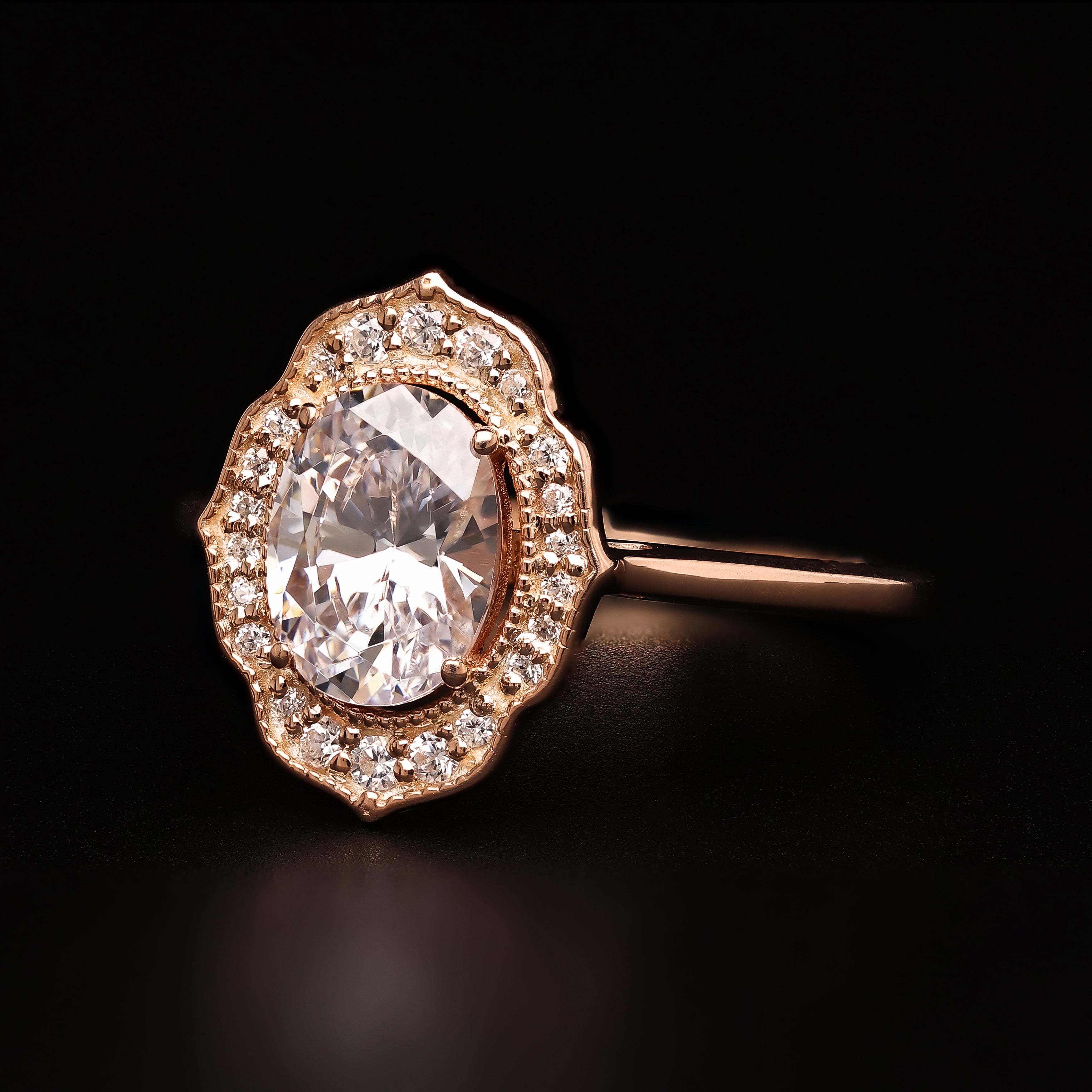 Art Deco Radiance – Oval Halo