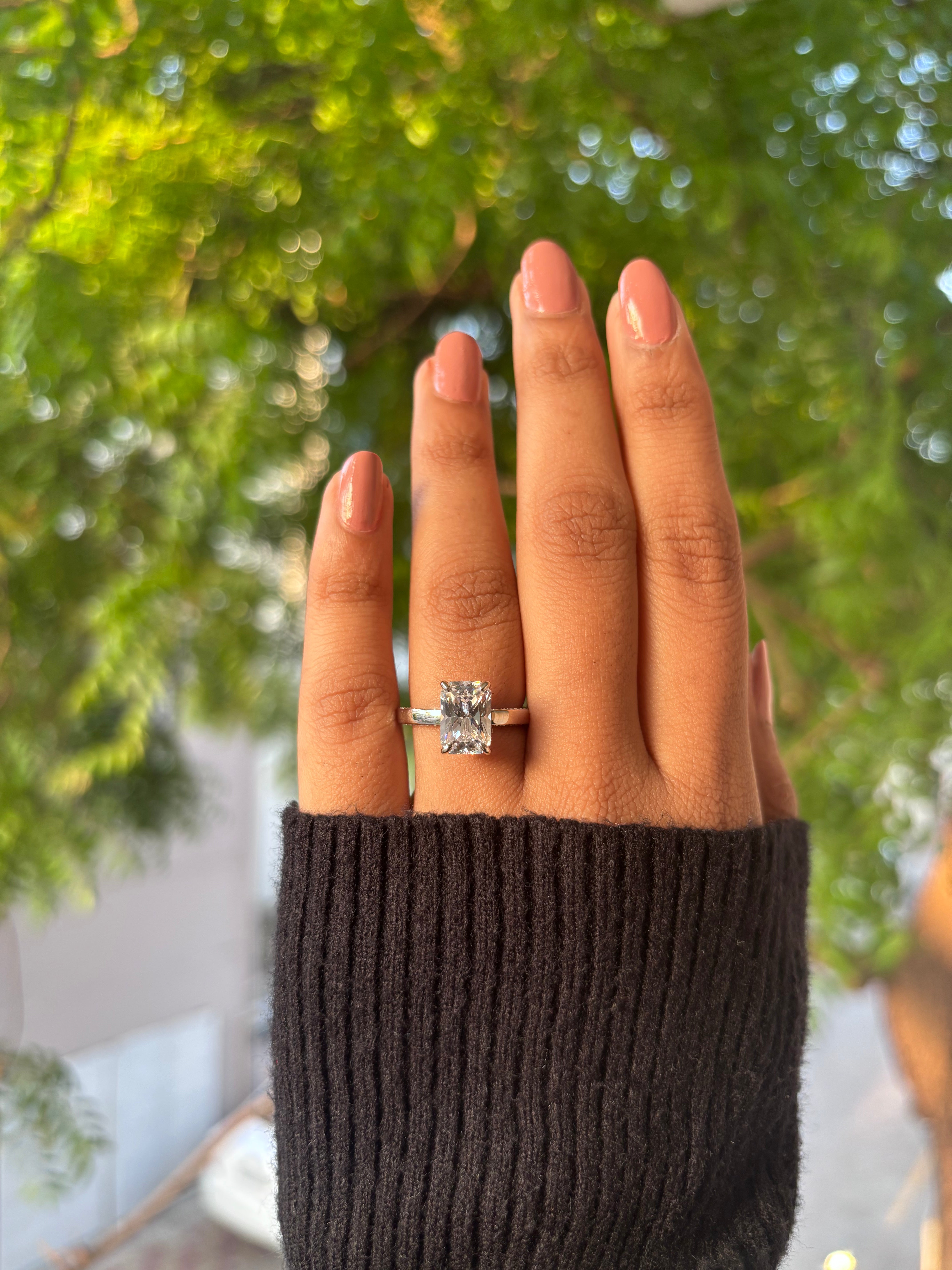 Radiant Infinity – Side Pavé Brilliance
