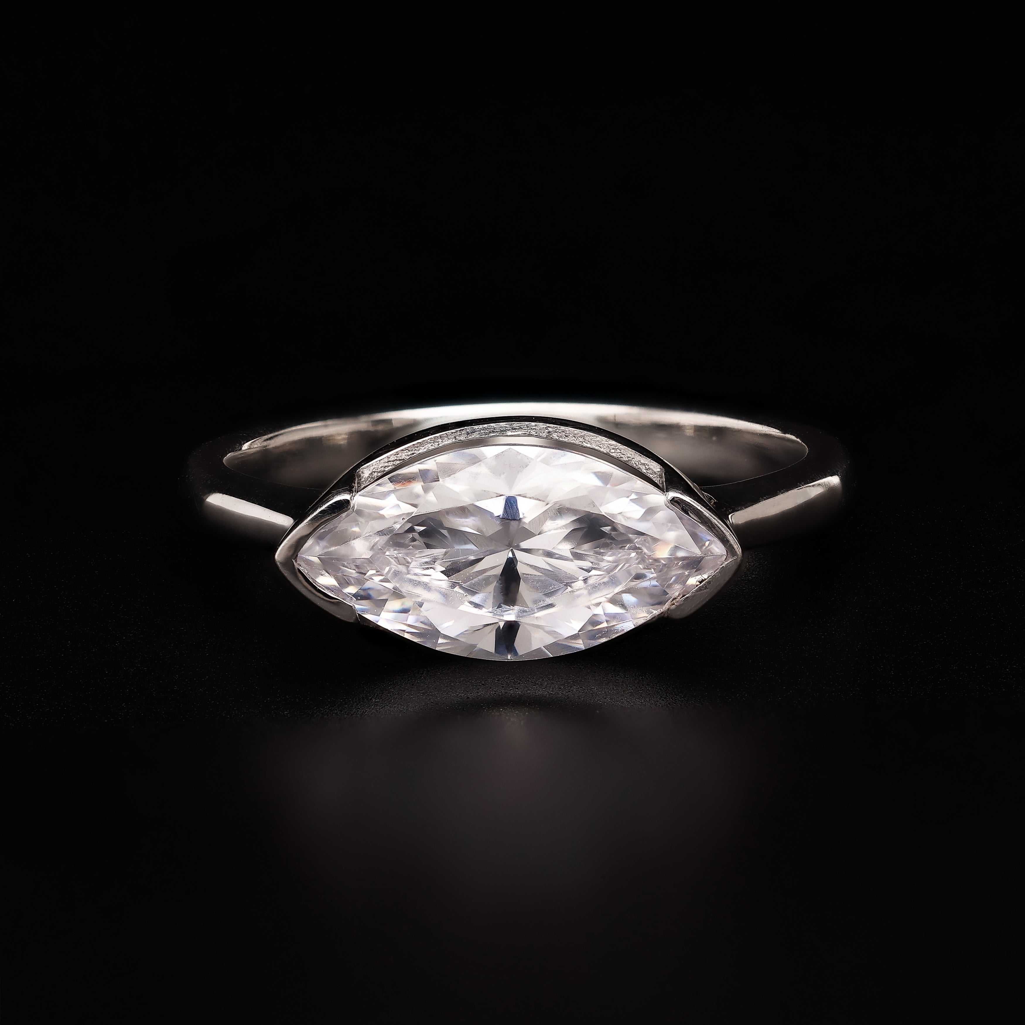Marquise Arc – East-West Bezel Brilliance