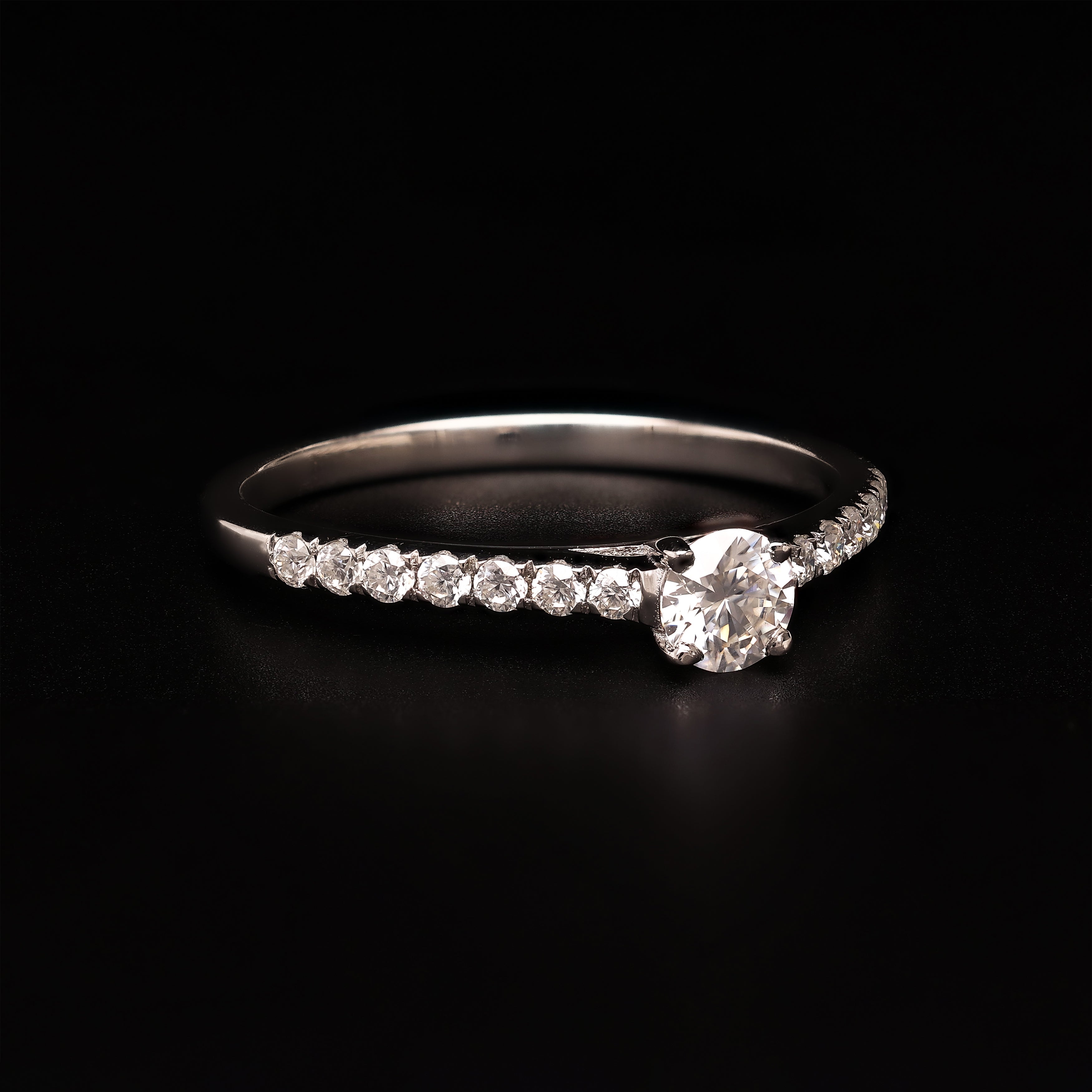 Dazzling Pave Promise – Modern Solitaire Signature
