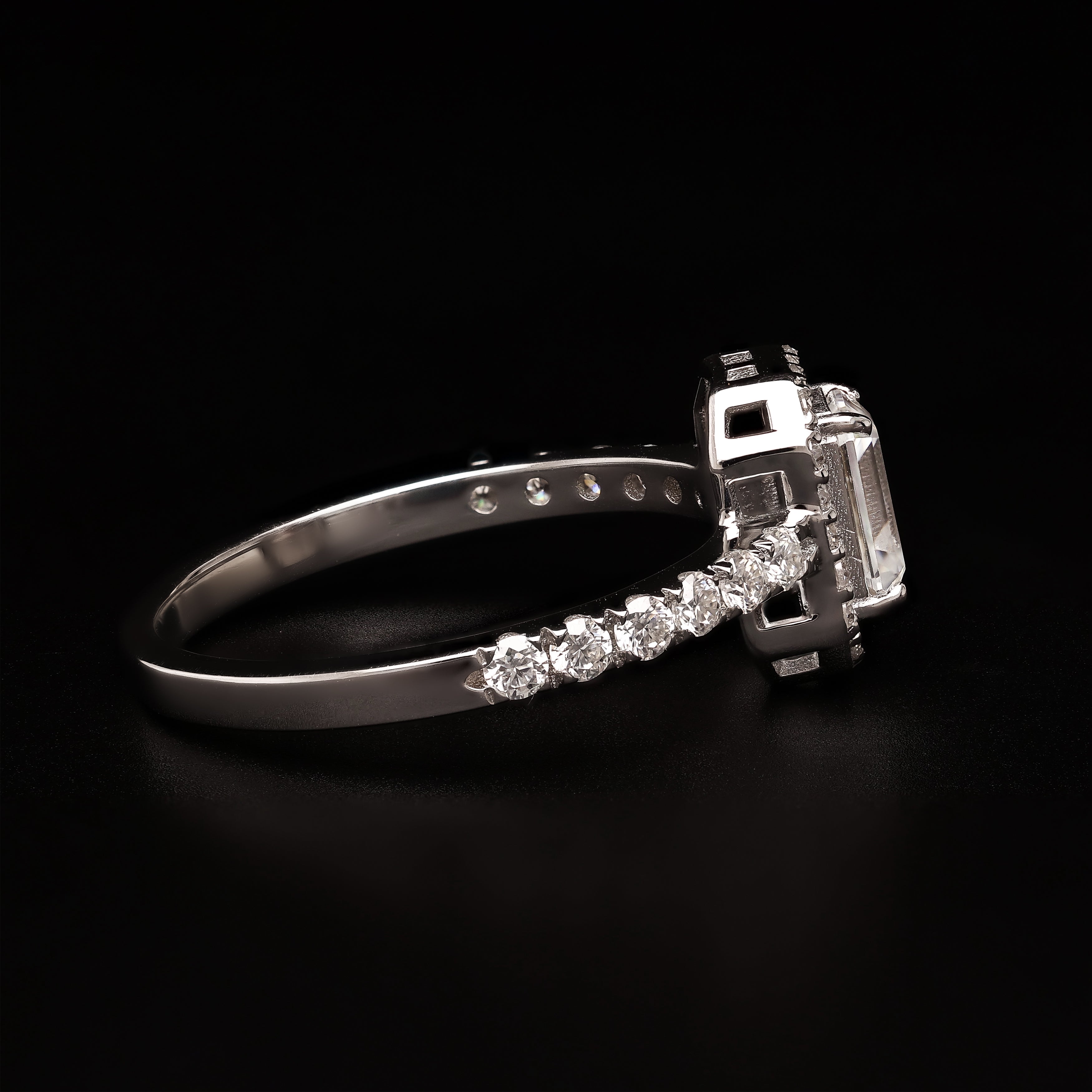Emerald-Cut Halo Radiance