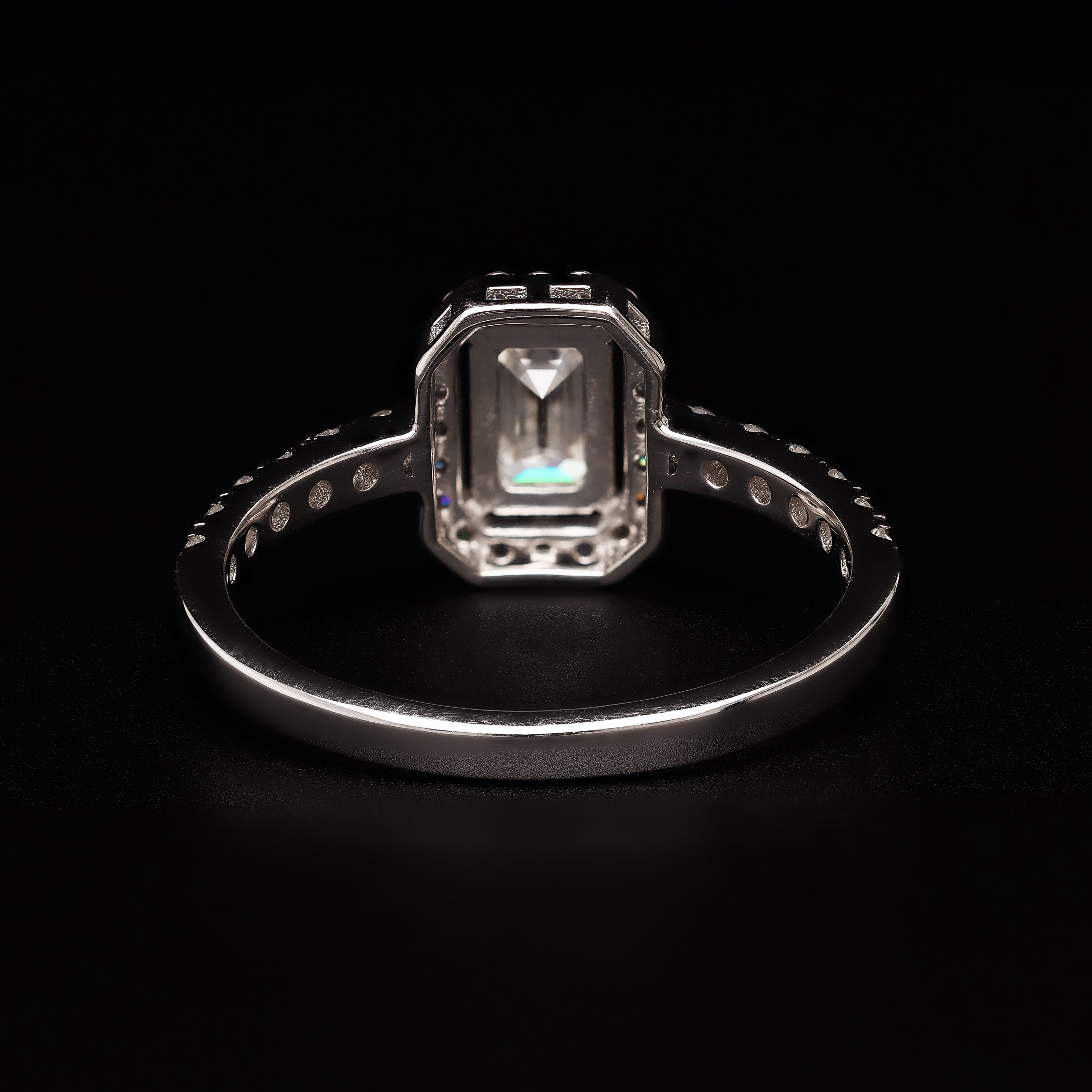 Emerald-Cut Halo Radiance