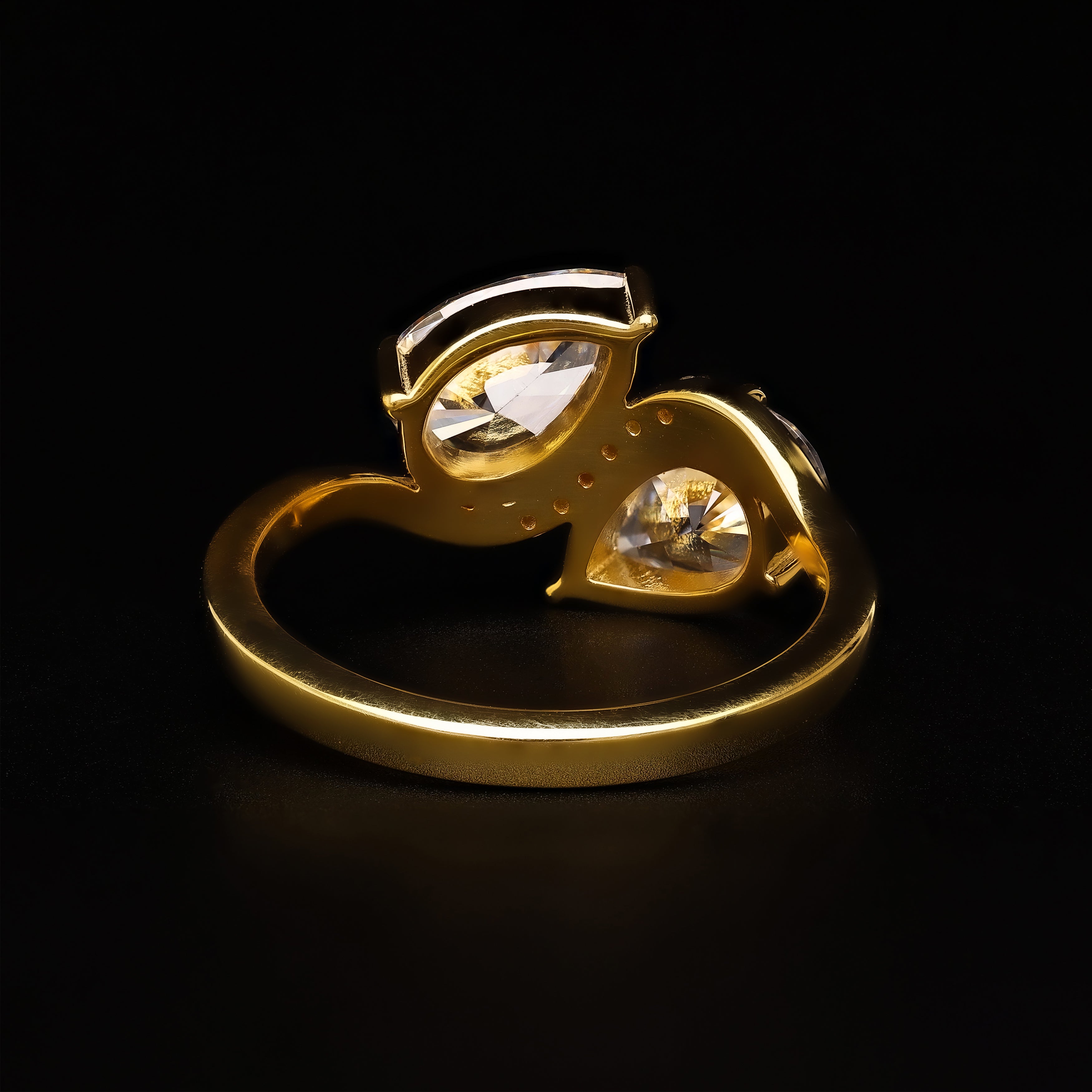 Two-Pear Radiance – A Toi et Moi Statement Ring