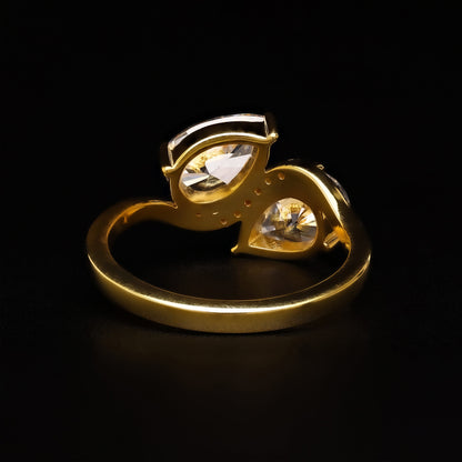 Two-Pear Radiance – A Toi et Moi Statement Ring