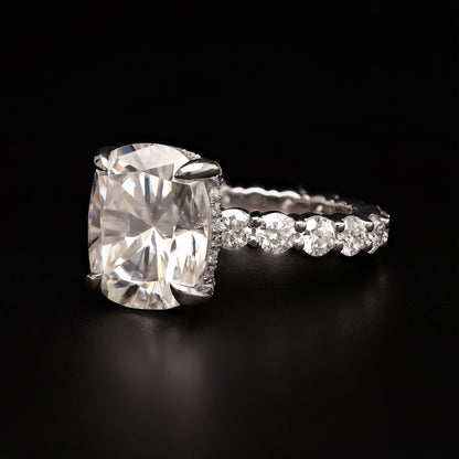 Limitless Gleam – Oval Elegance with Pave Accents
