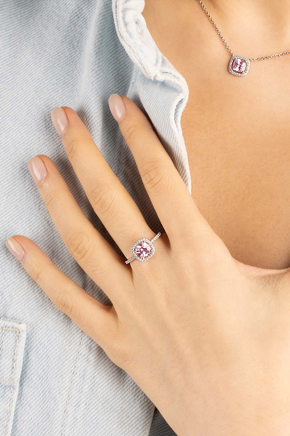 Rose Pavé Ring