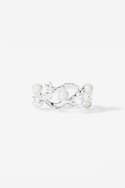 Flower Ring with Pearls