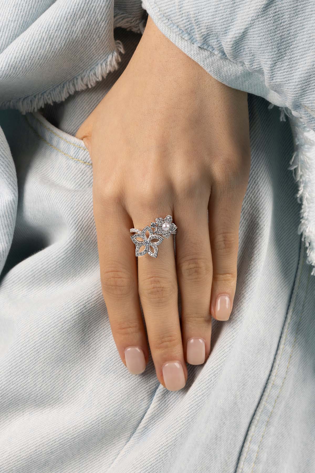 Pearl Blossom Ring