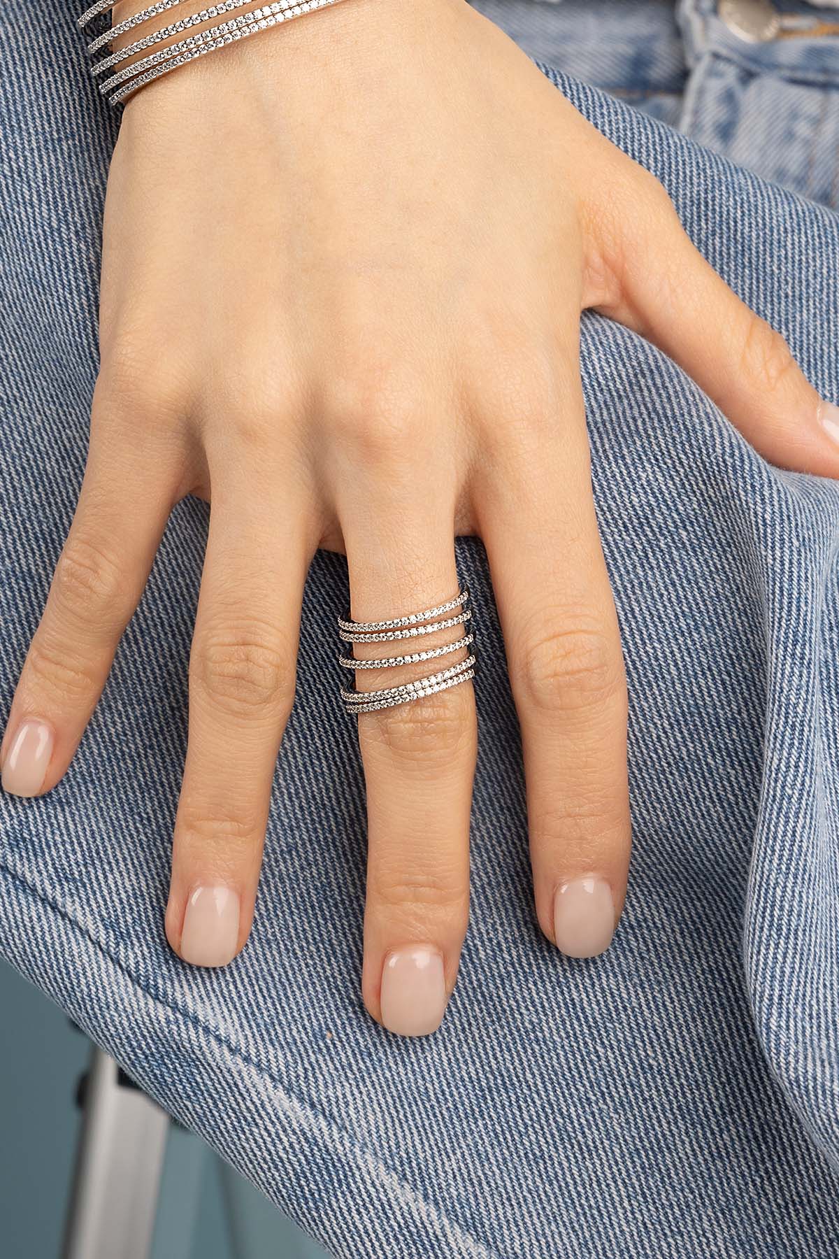 Linear Pavé Ring