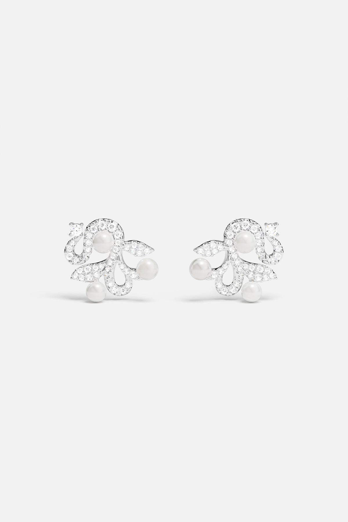 Flower Stud Earrings with Pearls