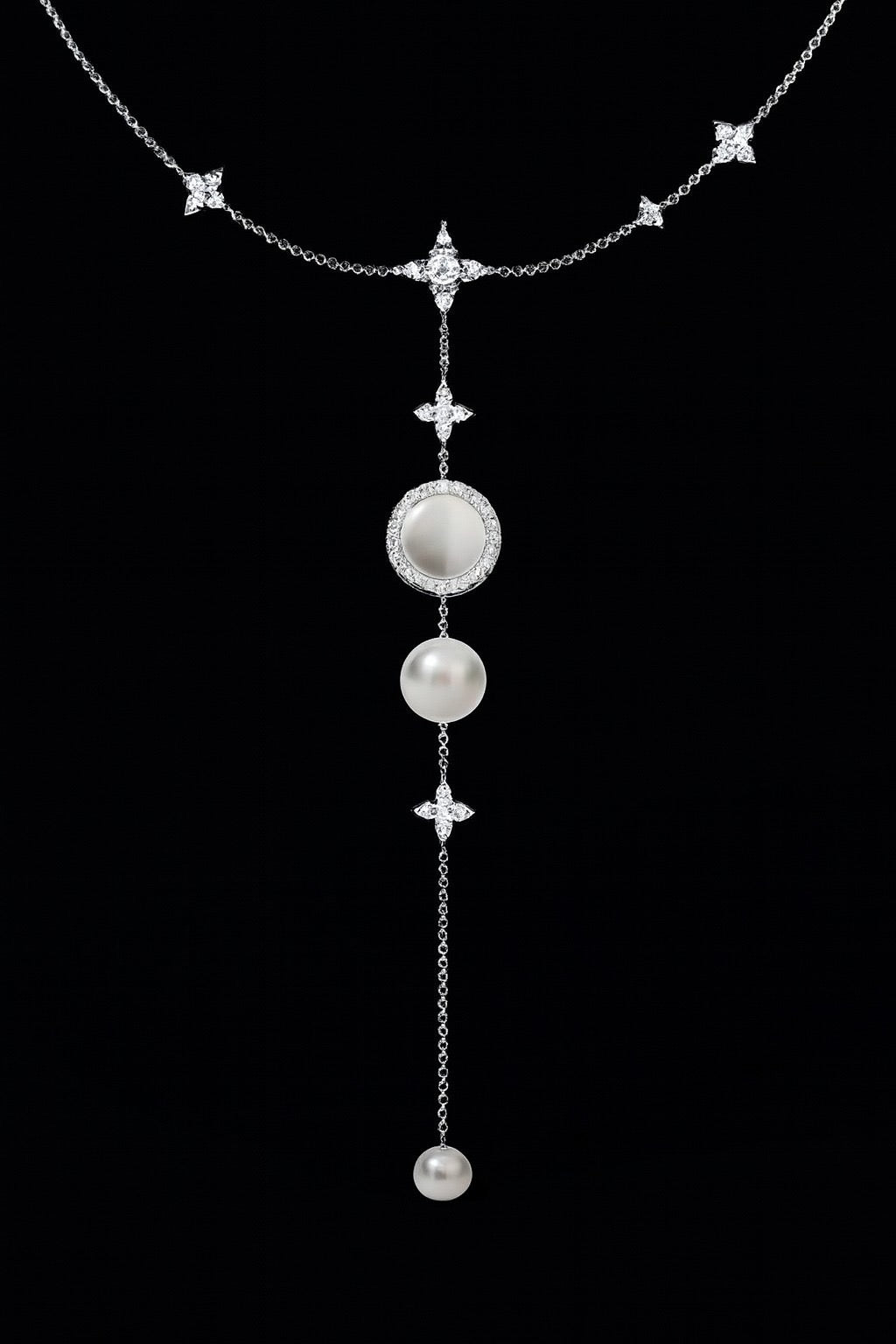 Adjustable Necklace with White Nacre and Pearl Pendant